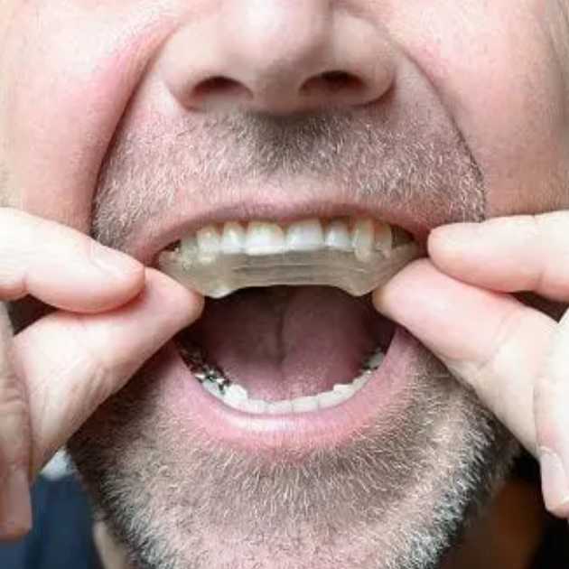 علاج الجز على الاسنان اثناء النوم بـ 4 طرق - Rident Dental Centers